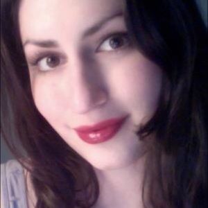 Meet your Posher, Adrianna